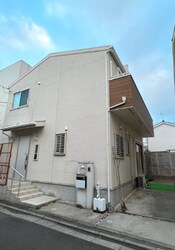 新田戸建の物件外観写真